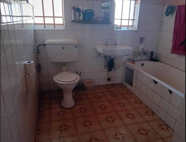 3 BEDROOM HOUSE FOR SALE IN DUVHA PARK